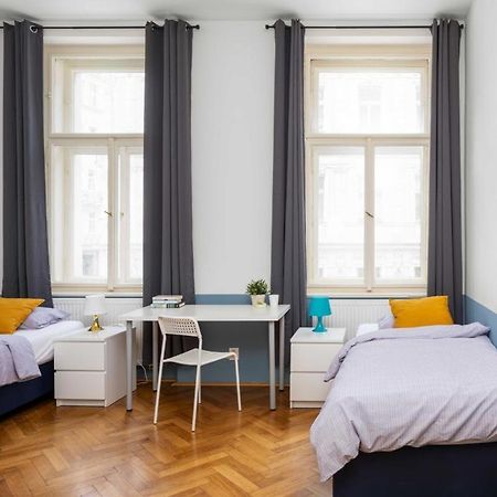 Letna Apartments Prag Exteriör bild